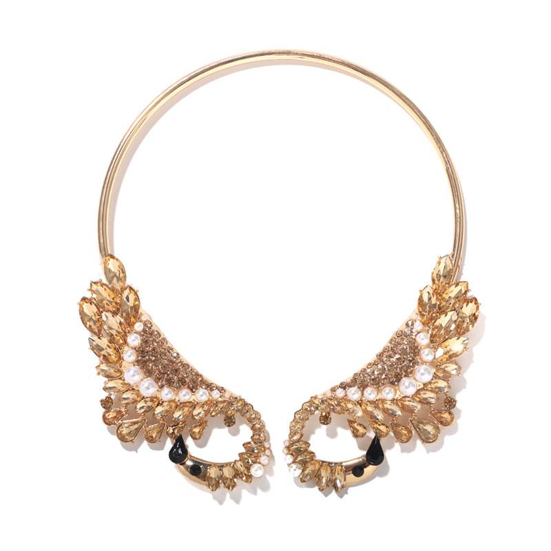 gold choker necklace