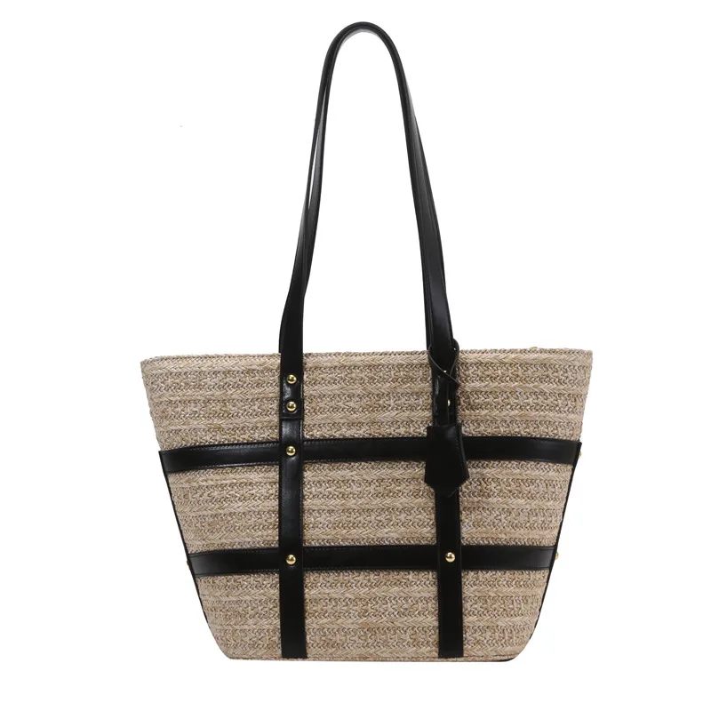 black casual tote bag
