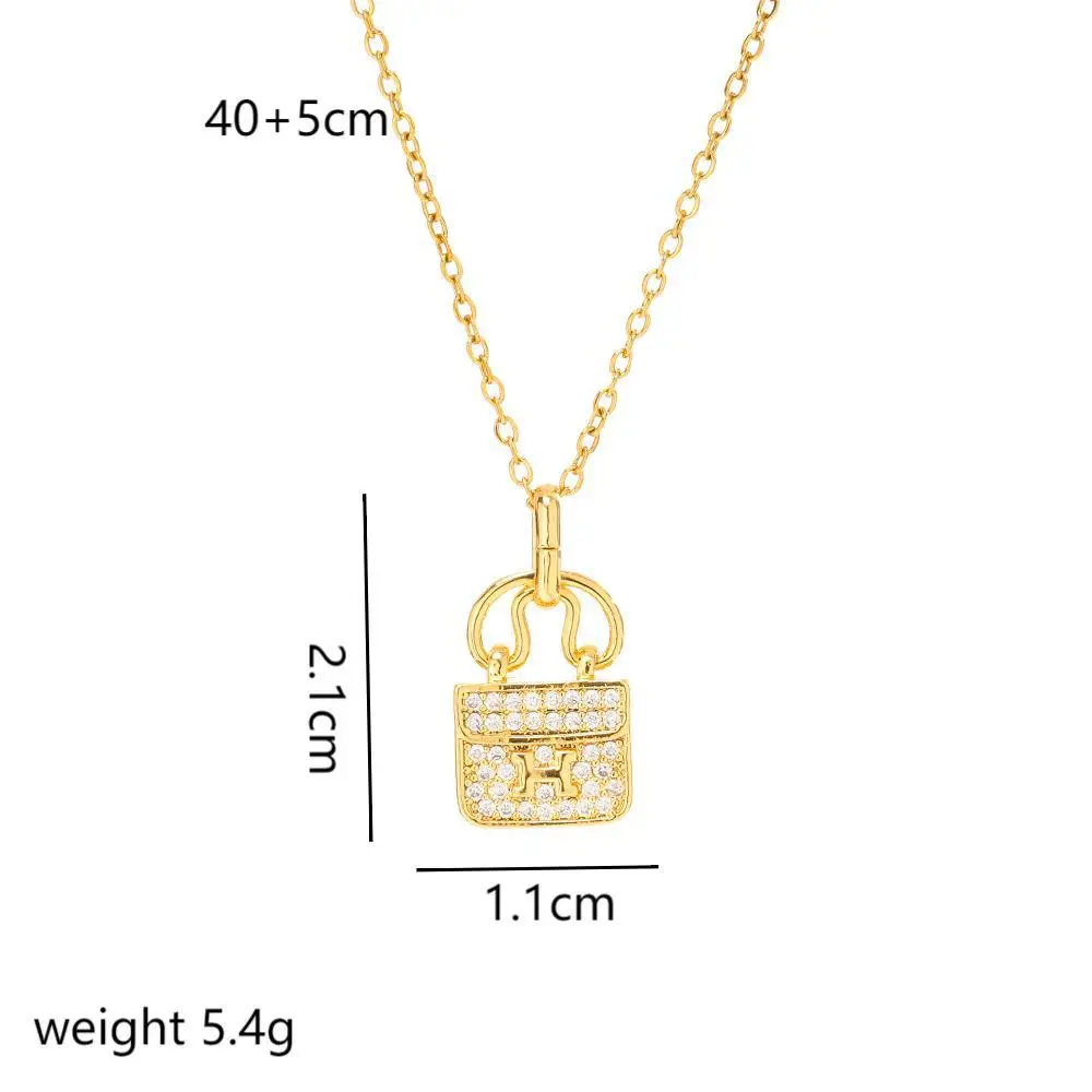 Luxury Pendant Necklace size