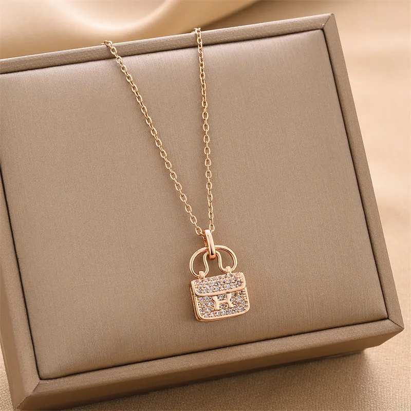 rose gold luxury pendant necklace