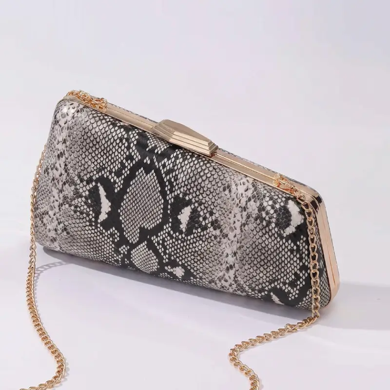 chain strap clutch